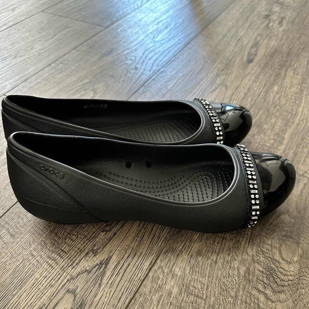CROCS Cap Toe Rhinestones Ballet Flat/ Shoes Sz 8 - Picture 3 of 9
